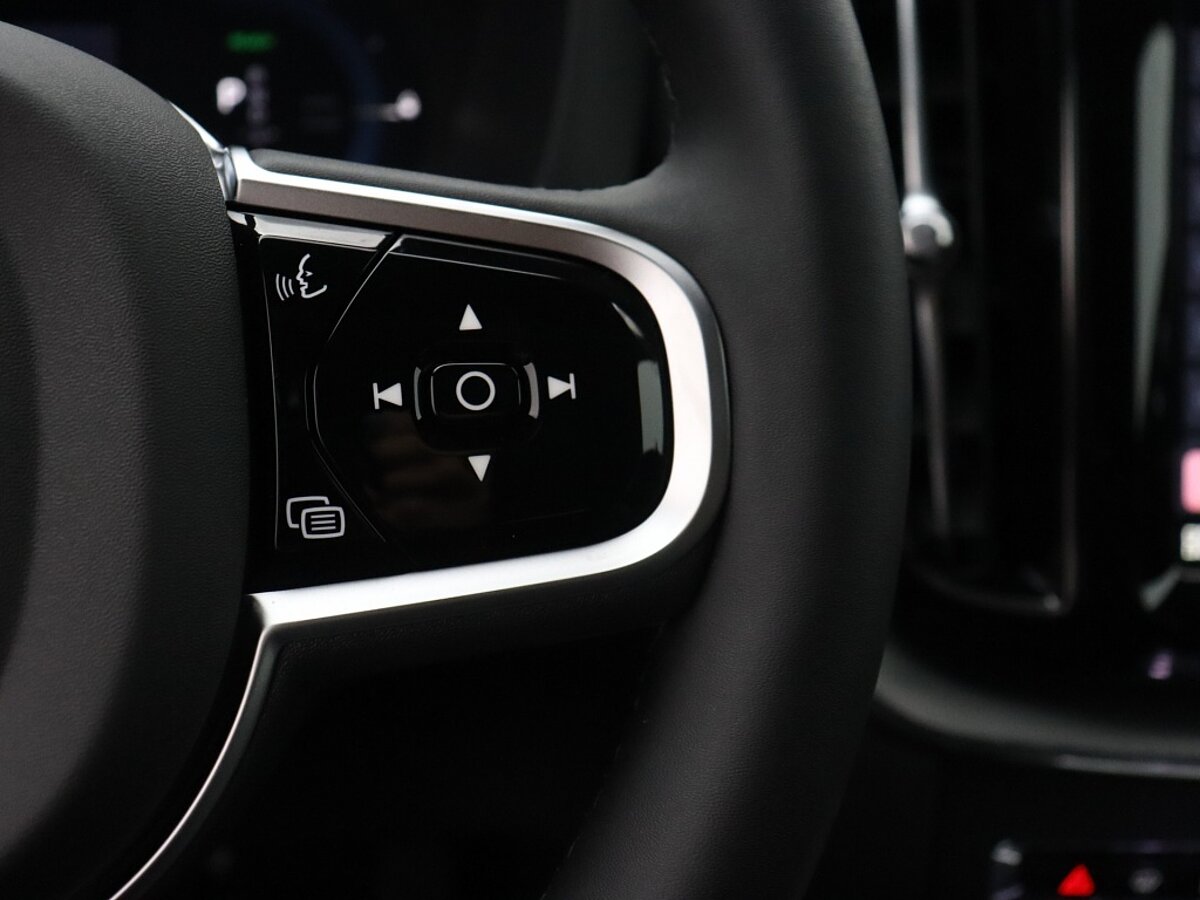 44998435 volvo xc60 t6 awd plus dark harman kardon 21 velgen 08