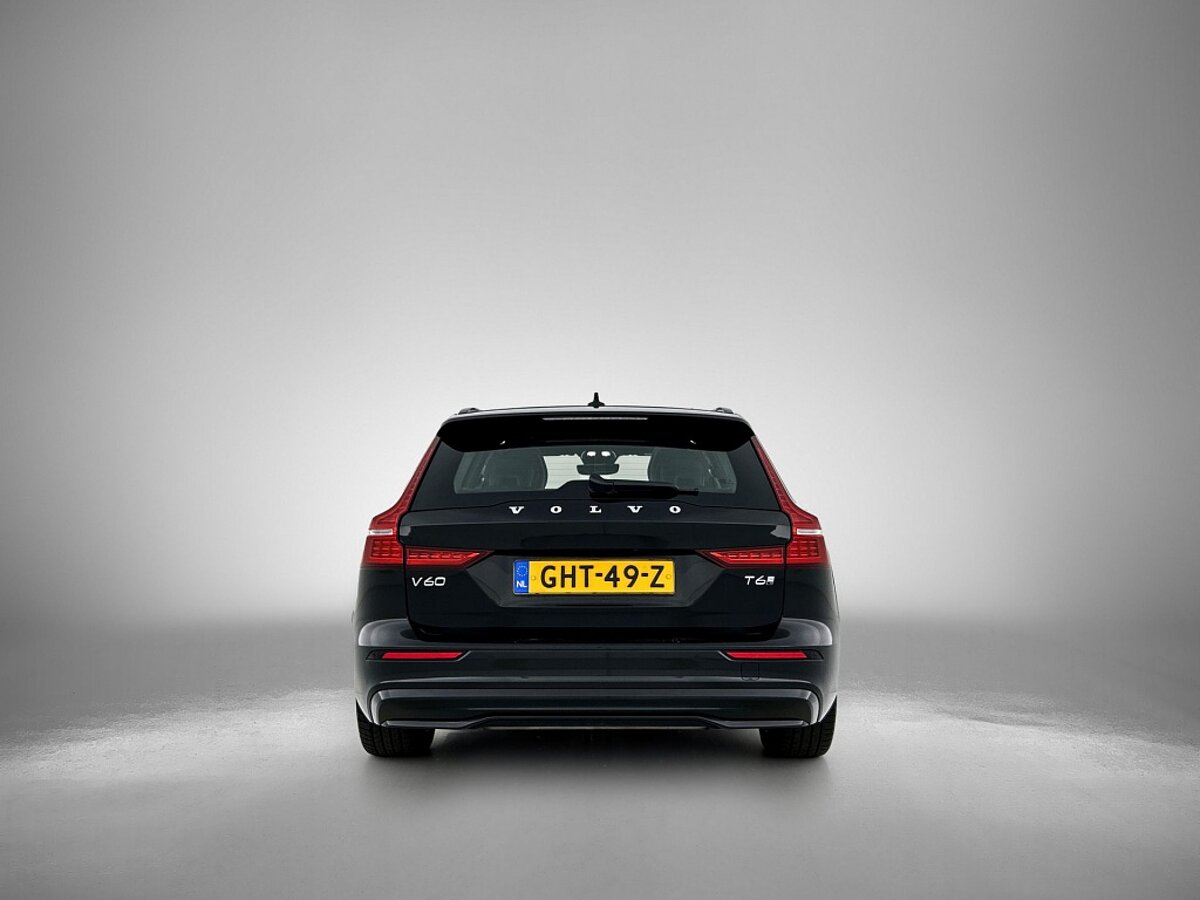 49041811 volvo v60 2 0 t6 awd plus dark panorama dak trekhaak 3 01