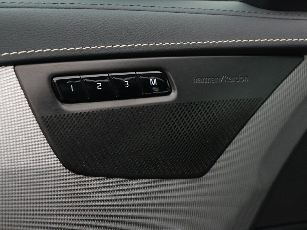 35167684 volvo xc90 2 0 t8 awd r design panorama dak trekhaak adaptive cruise eff3d7