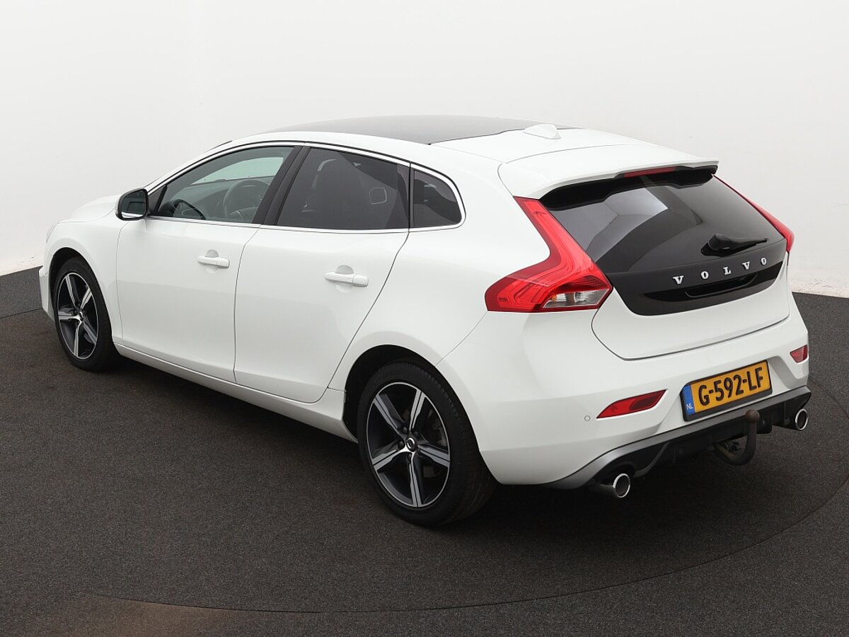 36012027 volvo v40 1 5 t3 polar sport 3 03