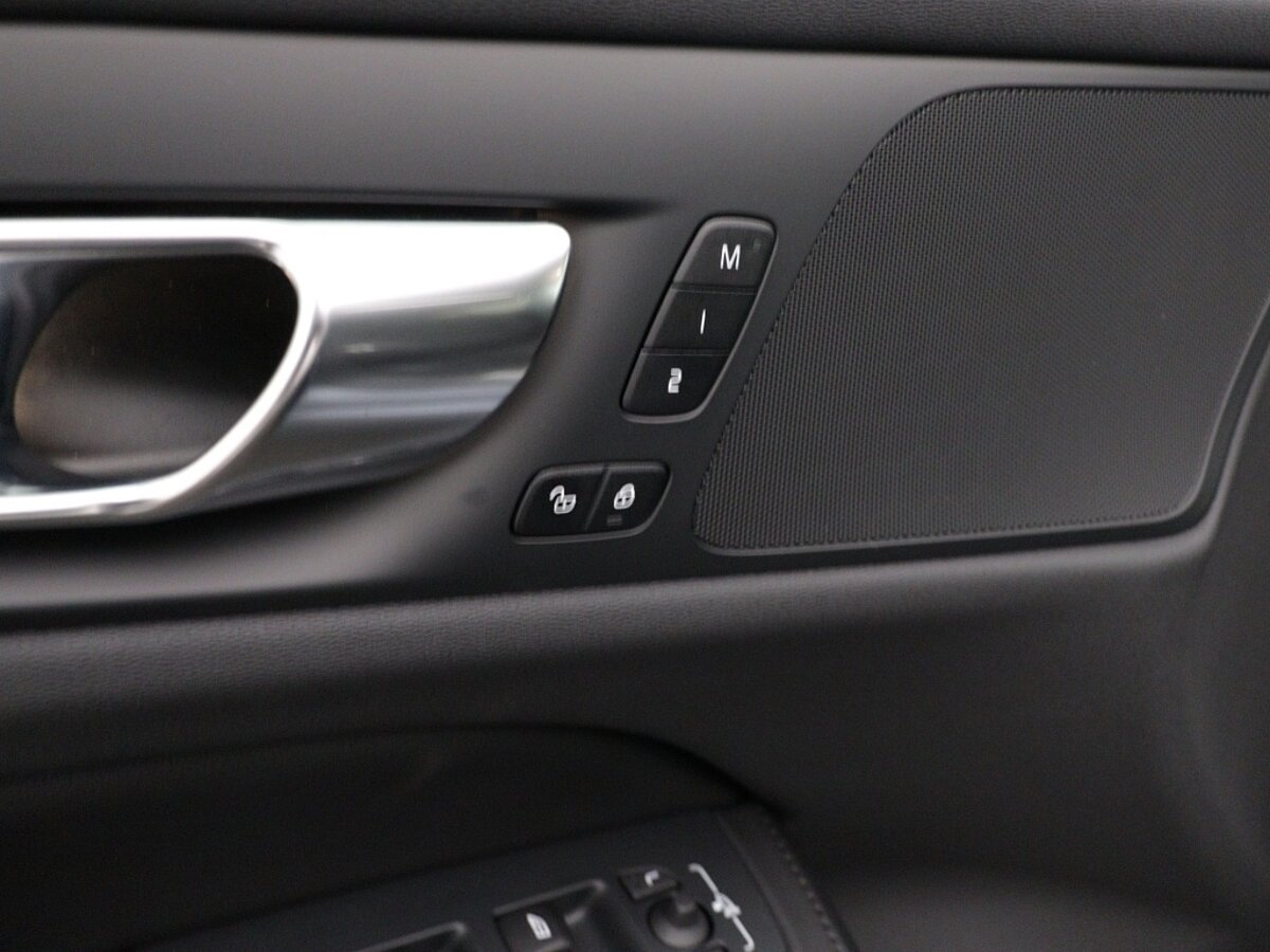 43852732 volvo v60 2 0 b4 plus dark trekhaak panoramadak f58bde