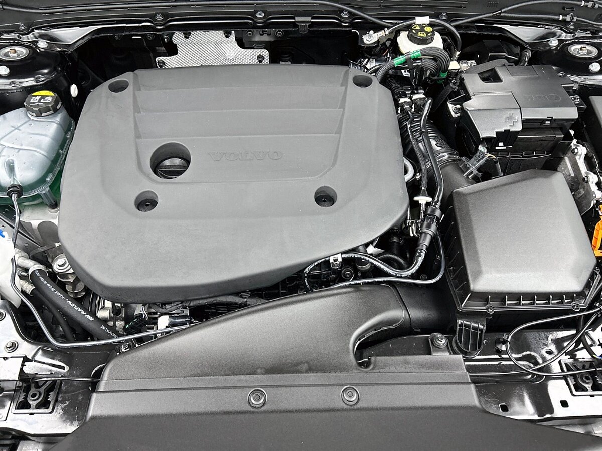 47861532 volvo xc40 2 0 b4 plus dark memory seats climate pack trekhaak 35