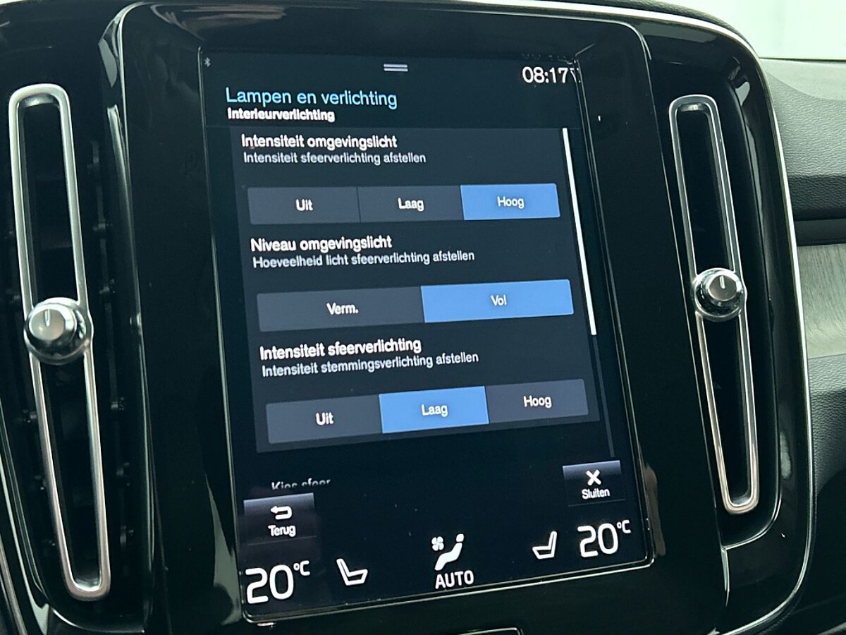 49484370 volvo xc40 1 5 t4 inscription h k getint glas pilot assist leder 57