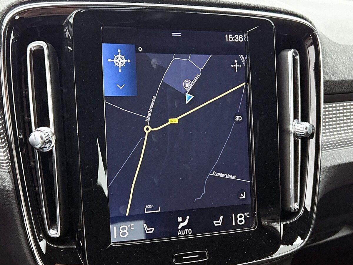 49567384 volvo xc40 2 0 t5 awd r design intro edition 6 02