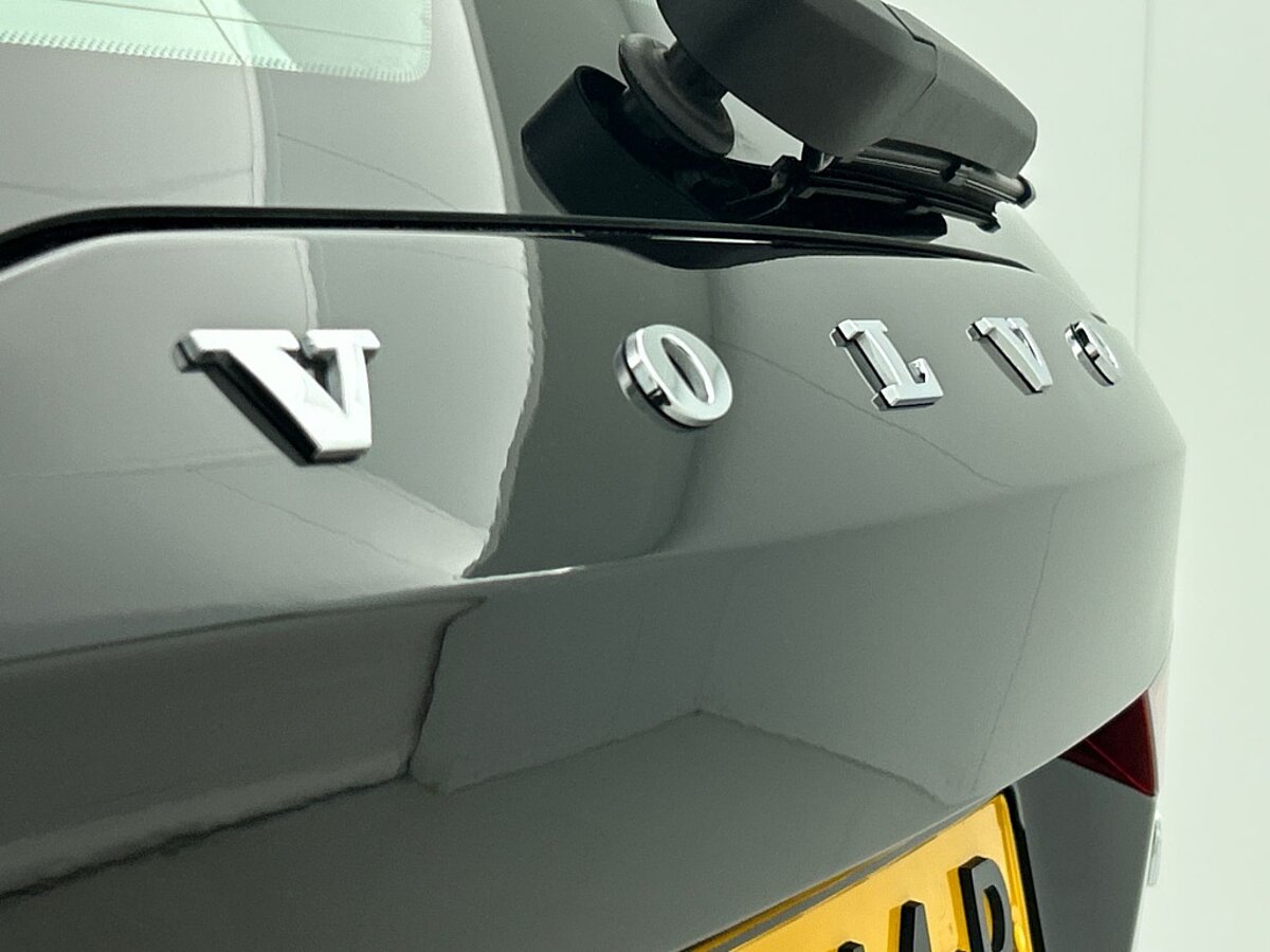 45432830 volvo v60 2 0 t6 dark panorama dak 360 camera trekhaak blis 95
