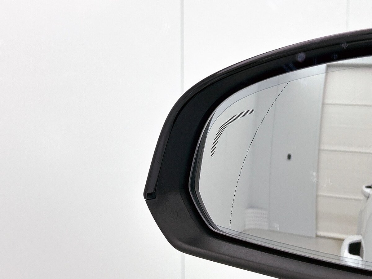 49783961 volvo xc40 1 5 t5 recharge r design 360ao camera bliss 65