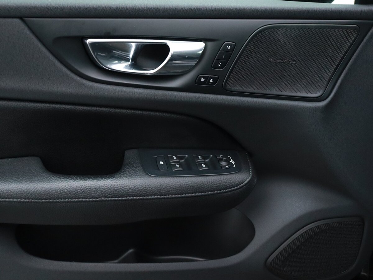 40721356 volvo s60 t6 twin engine r design harman kardon 70