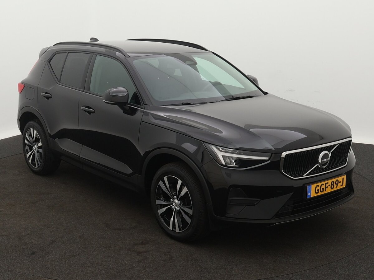 43888100 volvo xc40 2 0 b3 essential 7 09