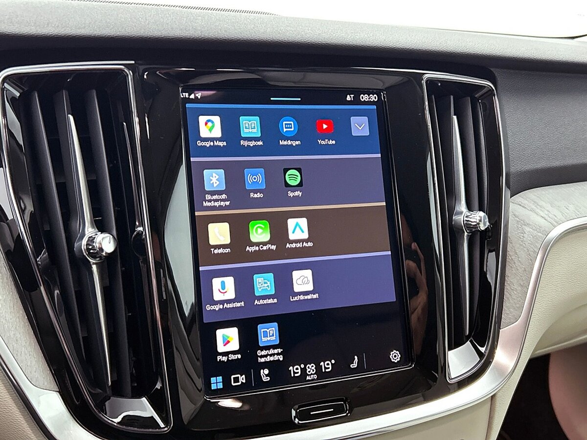 47390118 volvo v60 2 0 t6 awd plus dark trekhaak harman kardon 360 graden cam 754cab