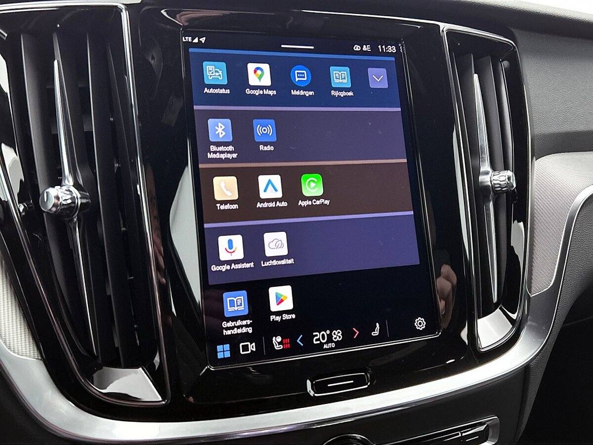 47465265 volvo v60 2 0 t6 awd dark 81