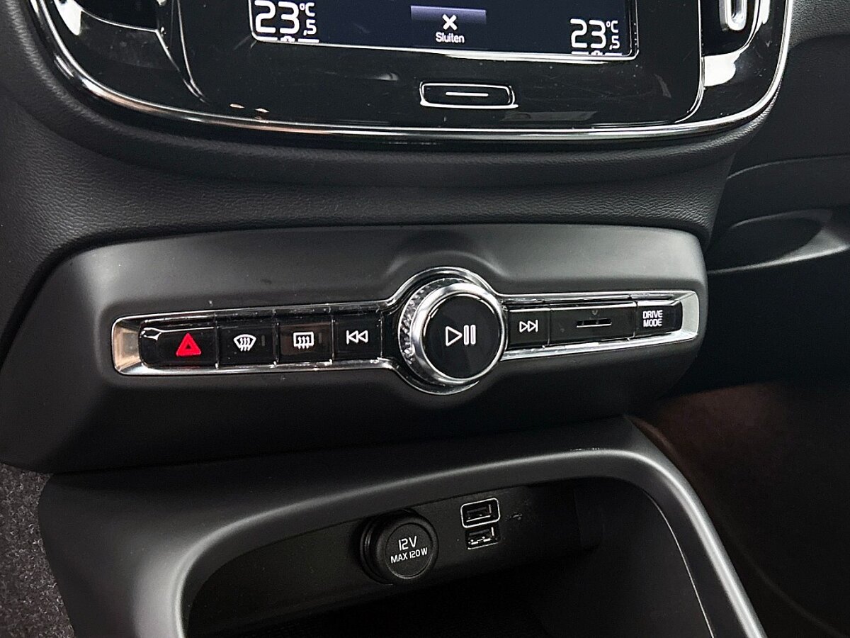 48084421 volvo xc40 1 5 t5 inscription expression navigatie parkeersensoren voor 8 04