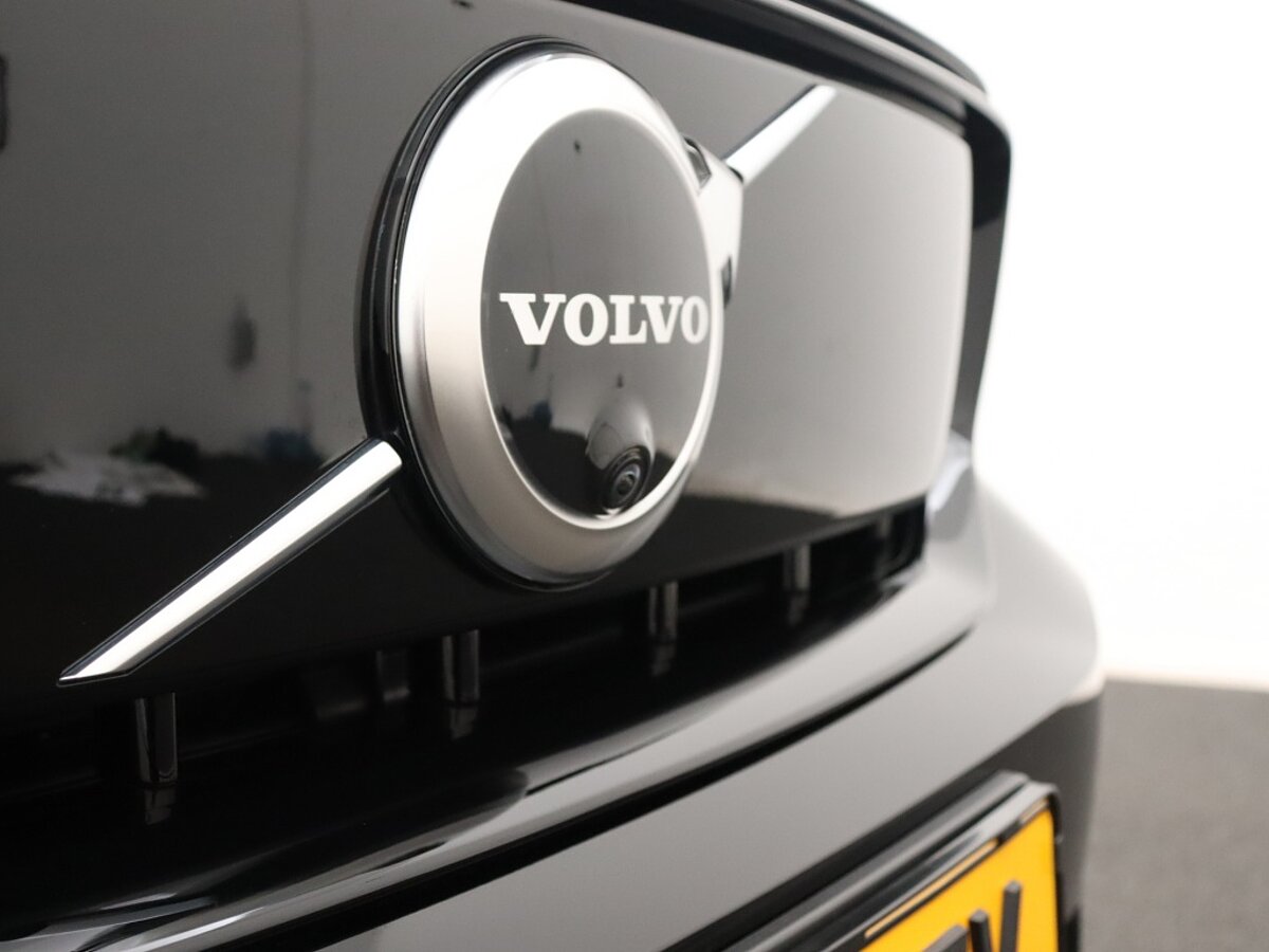 35835361 volvo xc40 recharge pro panorama dak harman kardon memory stoelen 1d2a47