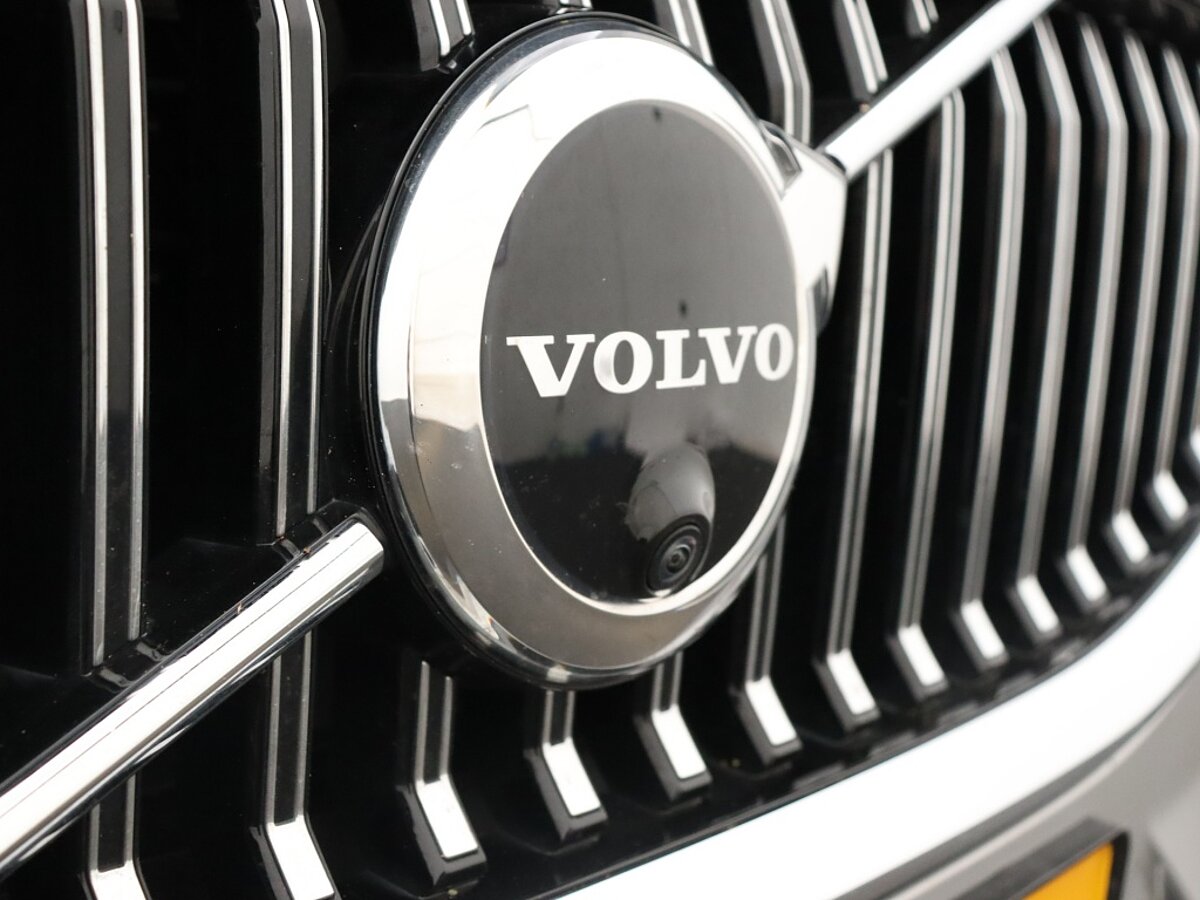 36050833 volvo xc60 2 0 t6 recharge awd inscription luchtvering trekhaak 62fa85