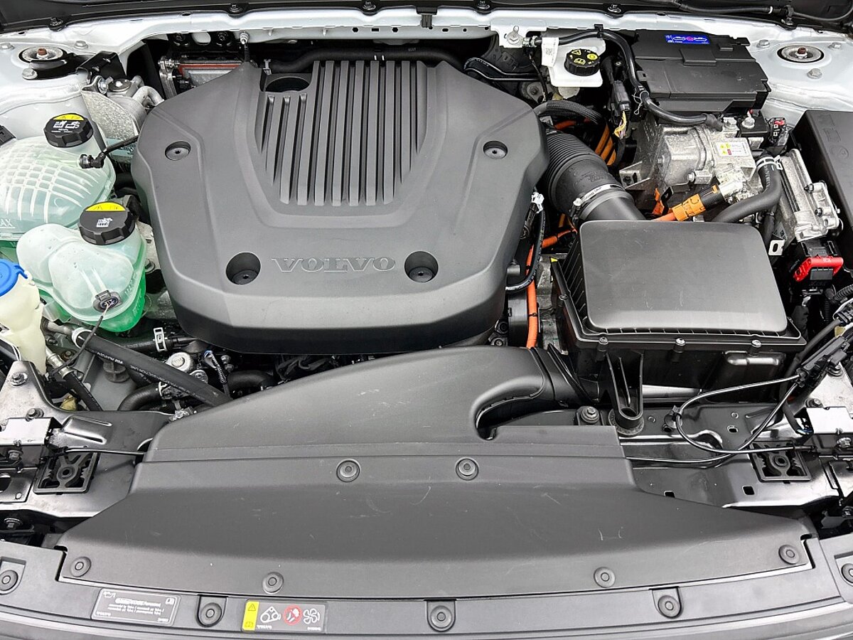 46744949 volvo xc40 1 5 t4 r design h k dab trekhaak nubuck camera 99