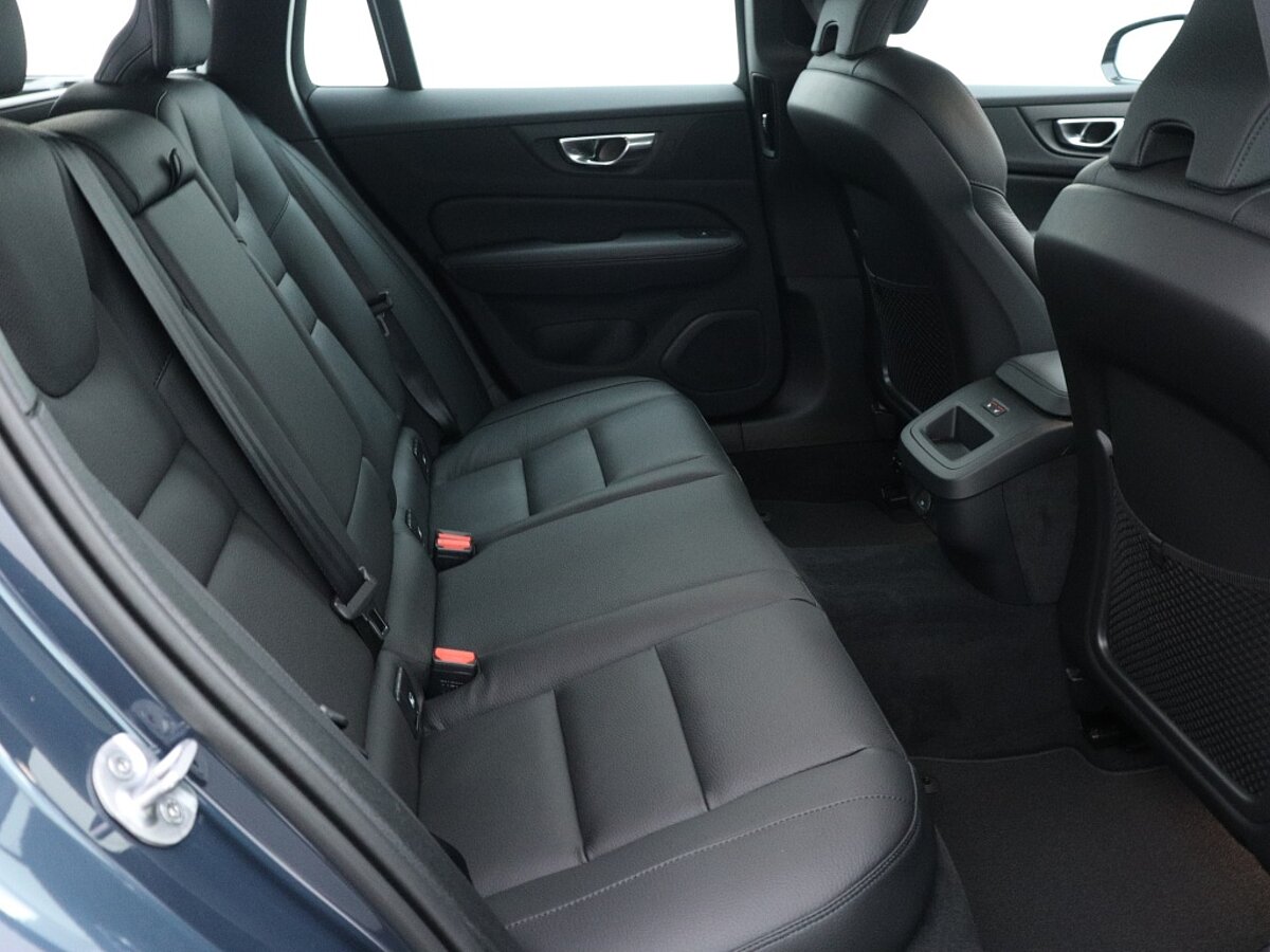 40173625 volvo v60 v60 b4 plus dark harman kardon audio nieuw uit voorraad 16a10e