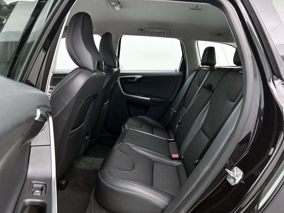 44992966 volvo xc60 2 0 t5 fwd polar trekhaak 34