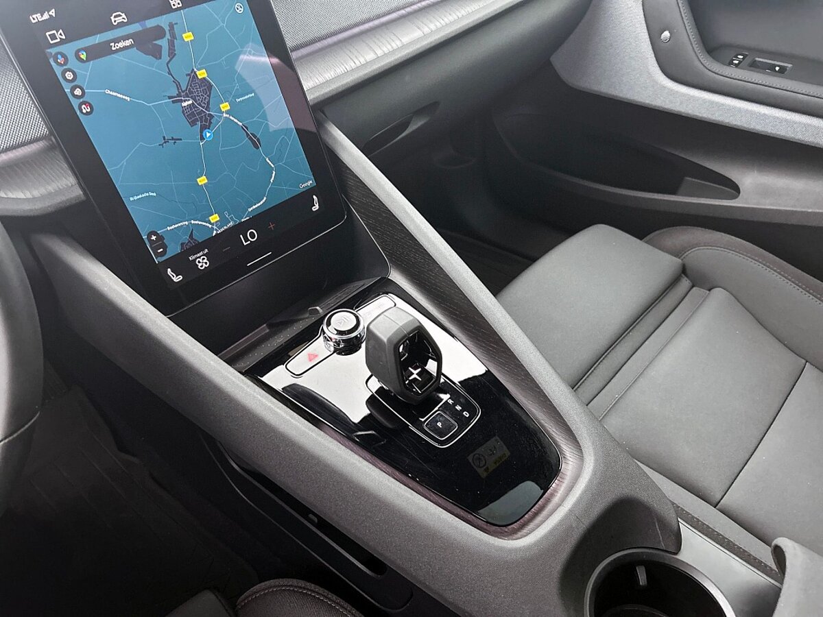 45990647 polestar 2 launch edit 78 kwh performance pack trekhaak 9