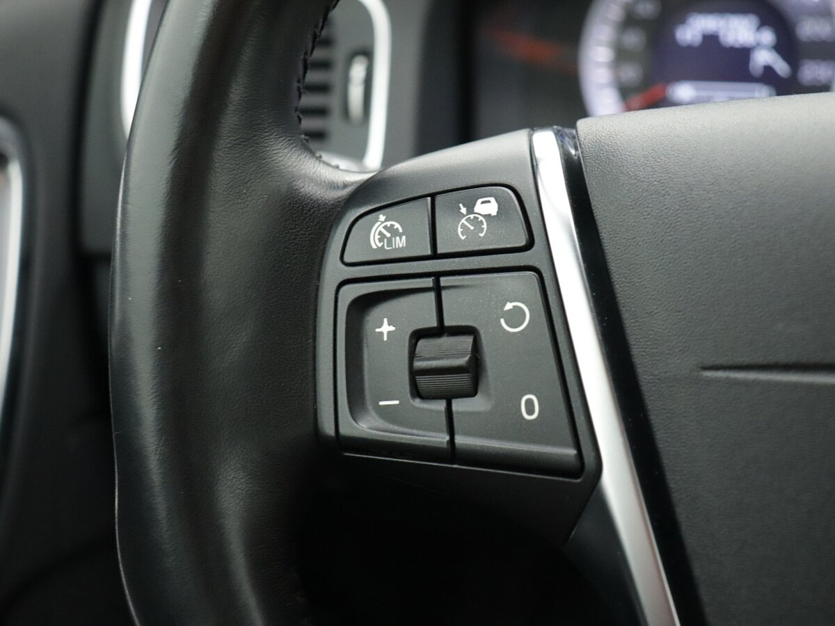 44683190 volvo v60 2 0t automaat momentum adaptive cruise navi leder 56