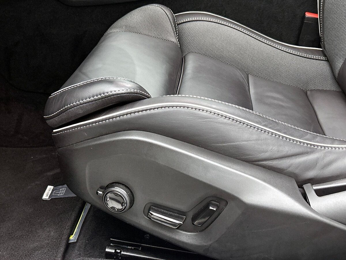 45432779 volvo v60 2 0 t6 plus trekhaak panorama dak 360 camera 35158b