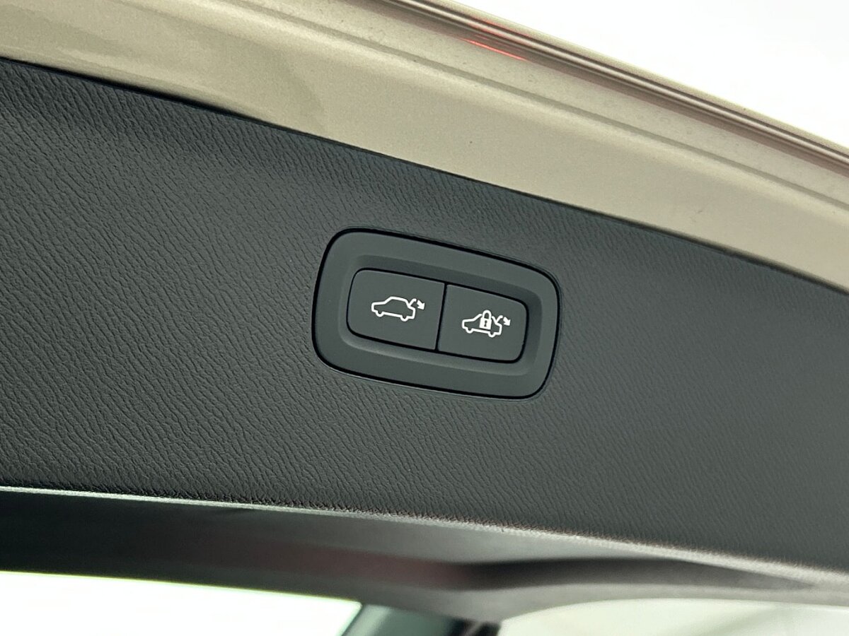 49105657 volvo xc90 2 0 t8 awd ultra dark luchtvering 22 inch lm velgen trekha bedcd4