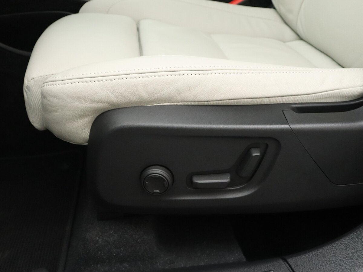 35142443 volvo xc40 1 5 t4 ultimate dark 7a2b8c