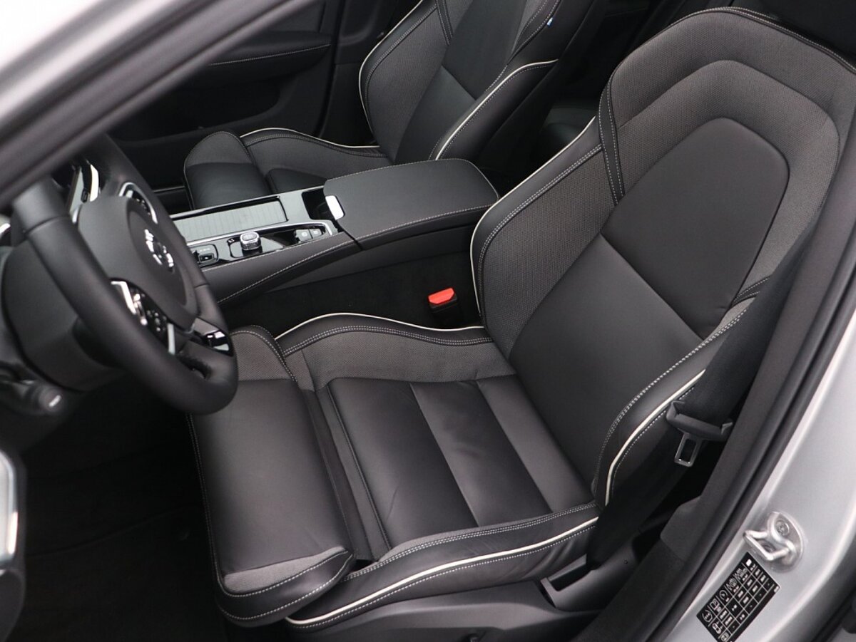 42438641 volvo s60 t6 awd recharge plus dark panoramadak memory stoelen 61df32