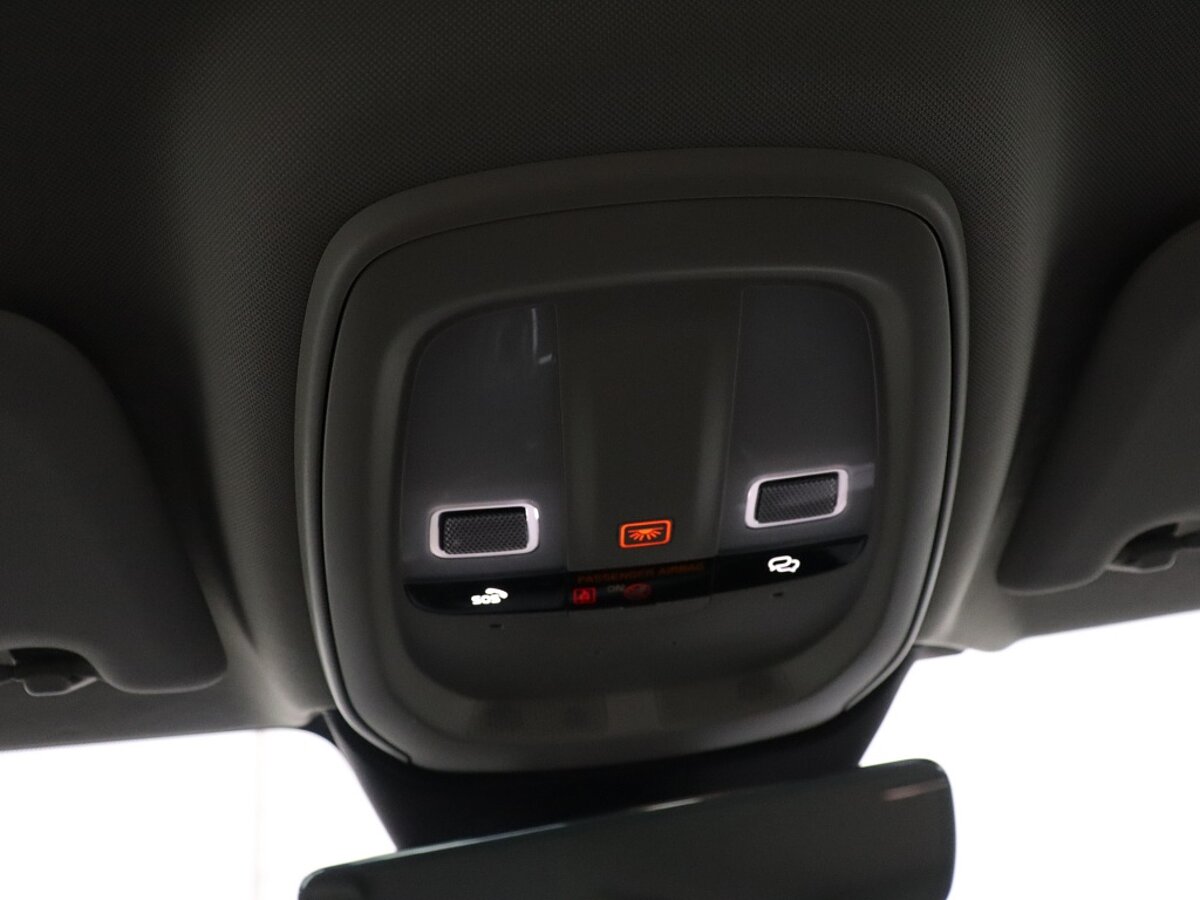 48861045 volvo v60 2 0 b3 essential edition 18 inch wielen trekhaak driver a 48