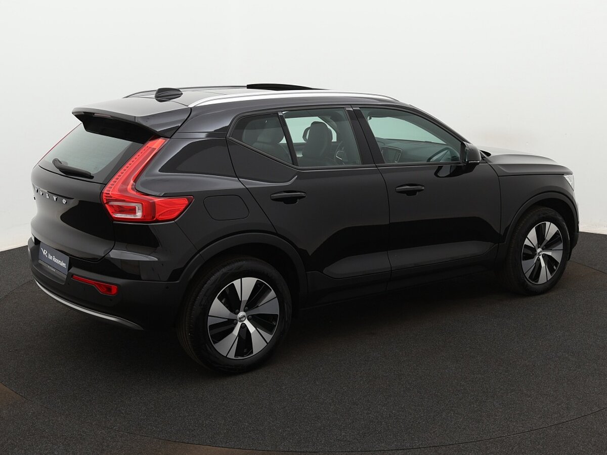 35352608 volvo xc40 1 5 t3 momentum pro 01