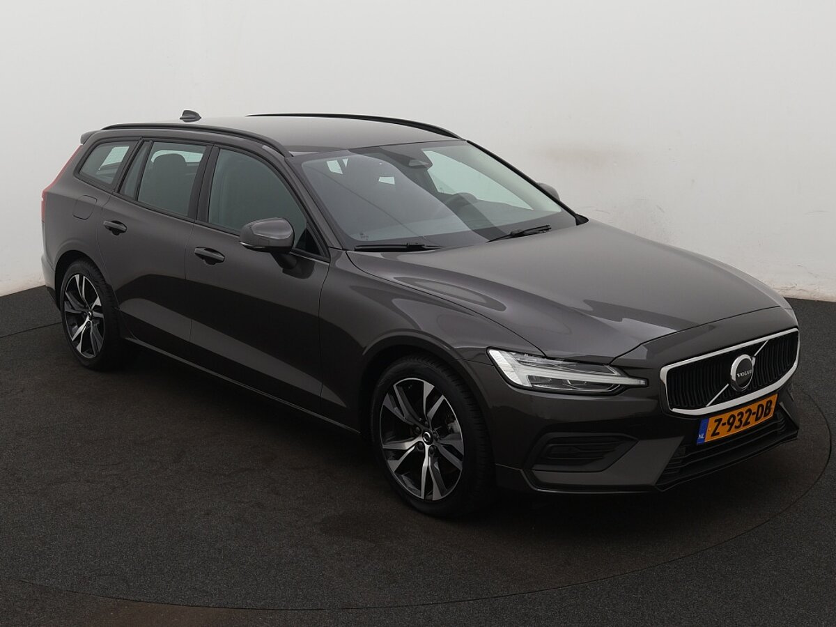 43976401 volvo v60 2 0 b3 essential edition driver assist climate pack trekha 7