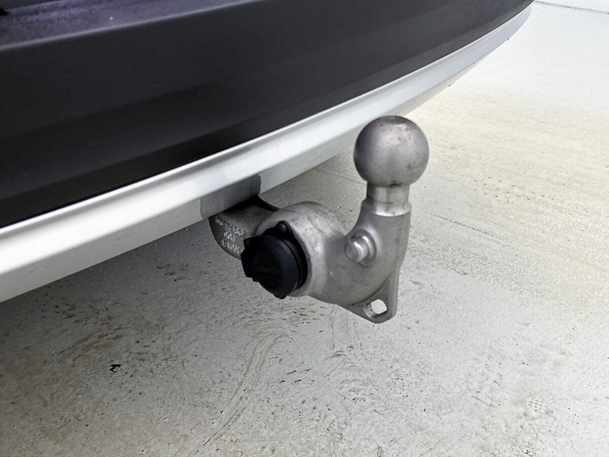 48970631 volvo xc40 1 5 t2 business pro trekhaak blis navigatie dab 8 02