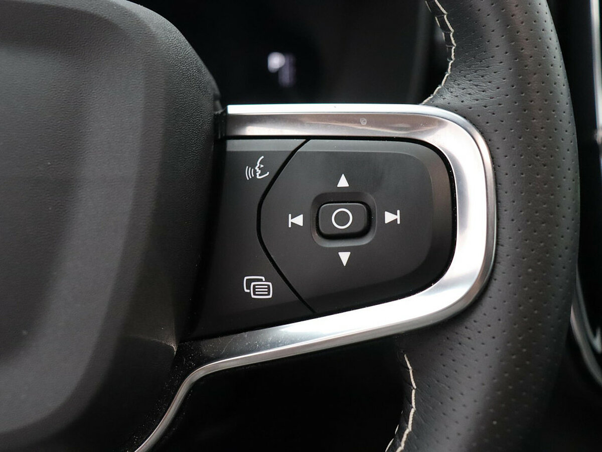 34255172 volvo xc40 p8 recharge awd r design memory seats draadloze lader warmte 66