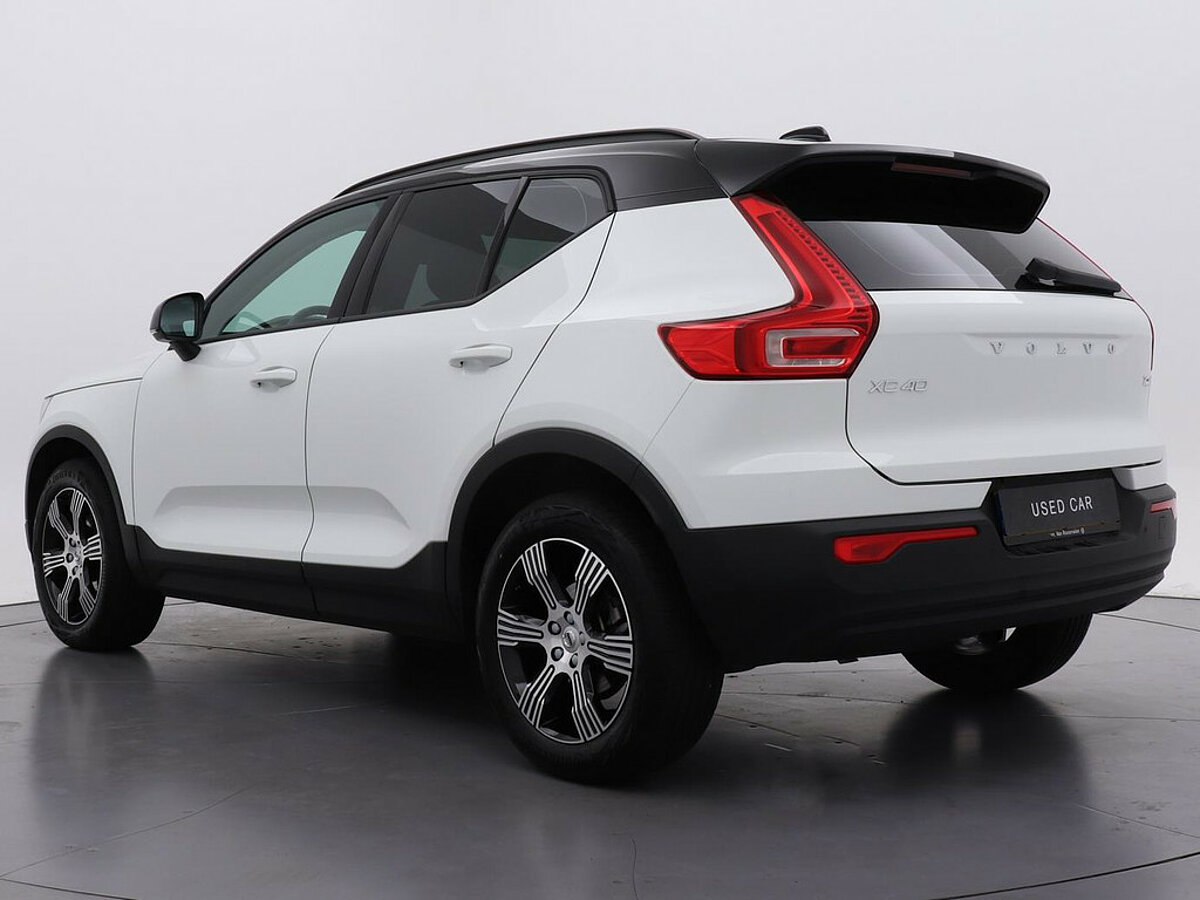 34674506 volvo xc40 1 5 t2 automaat r design look 7 05