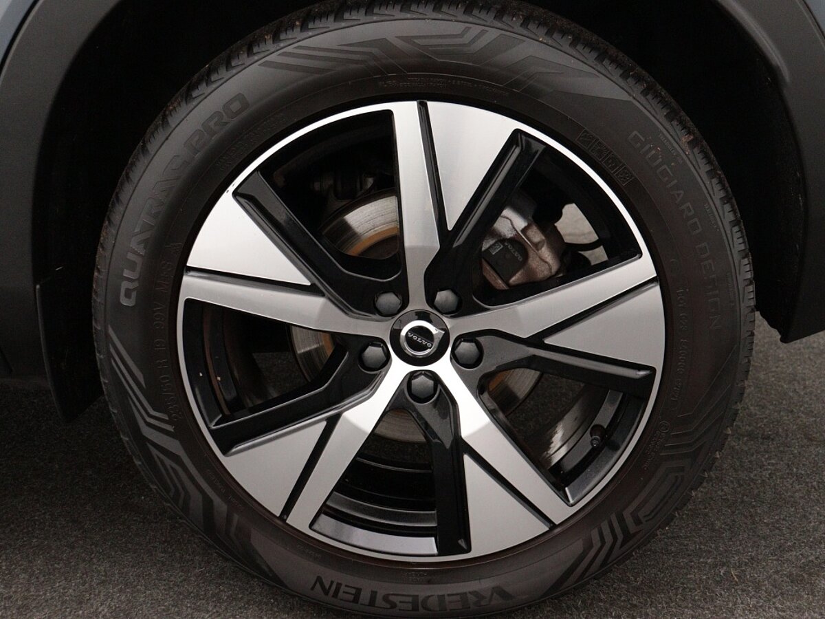 44247367 volvo xc40 1 5 t4 recharge r design 52