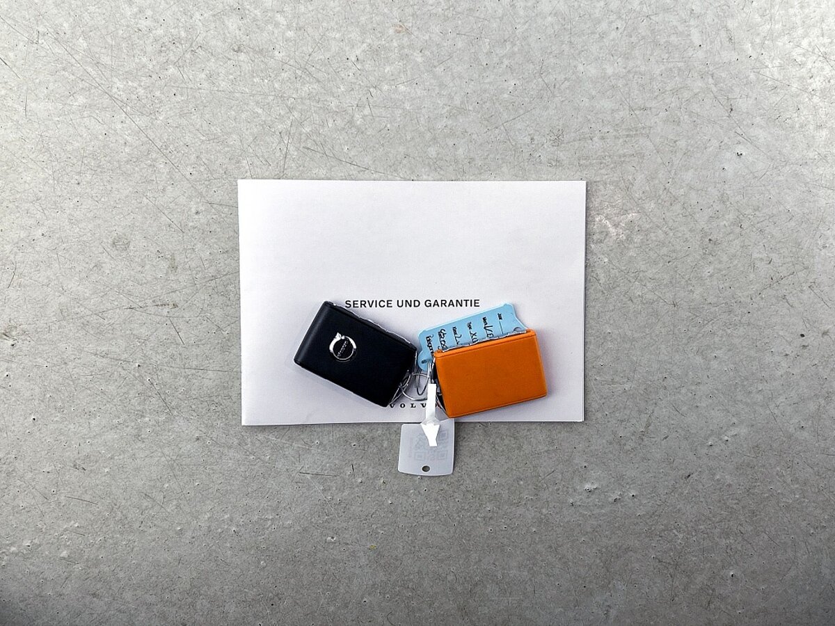 49419930 volvo xc60 t8 bright pano 20 inch long range 360 pilot assist 56