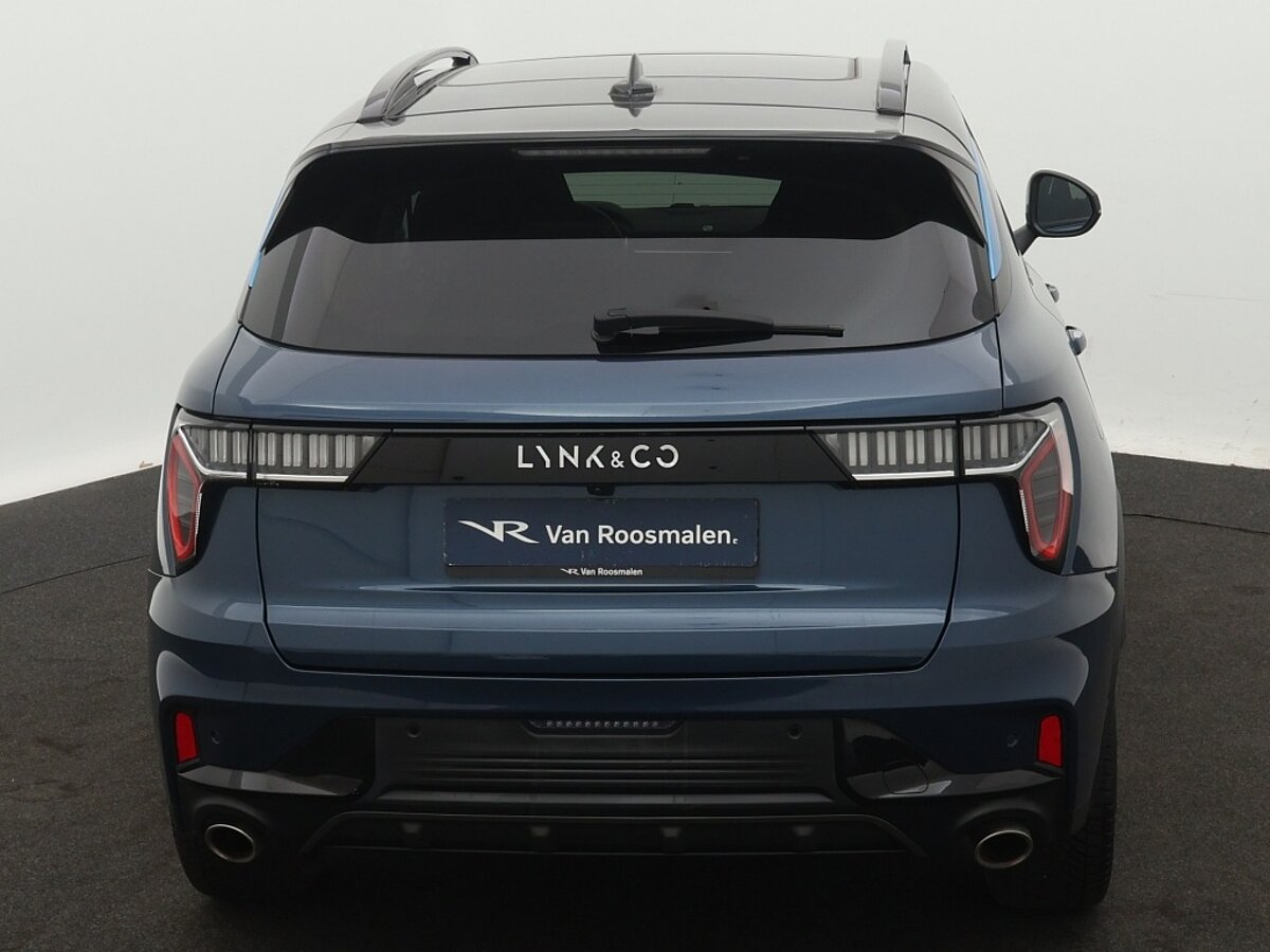 44878677 lynk co 01 1 5 phev 01