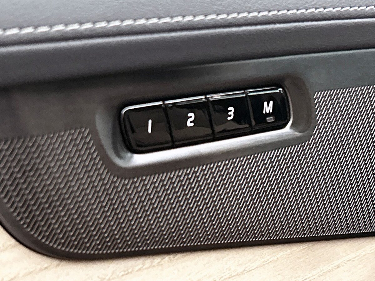 46553301 volvo xc90 xc 90 t8 awd ultra bright voorraad luchtvering stoelventil 12