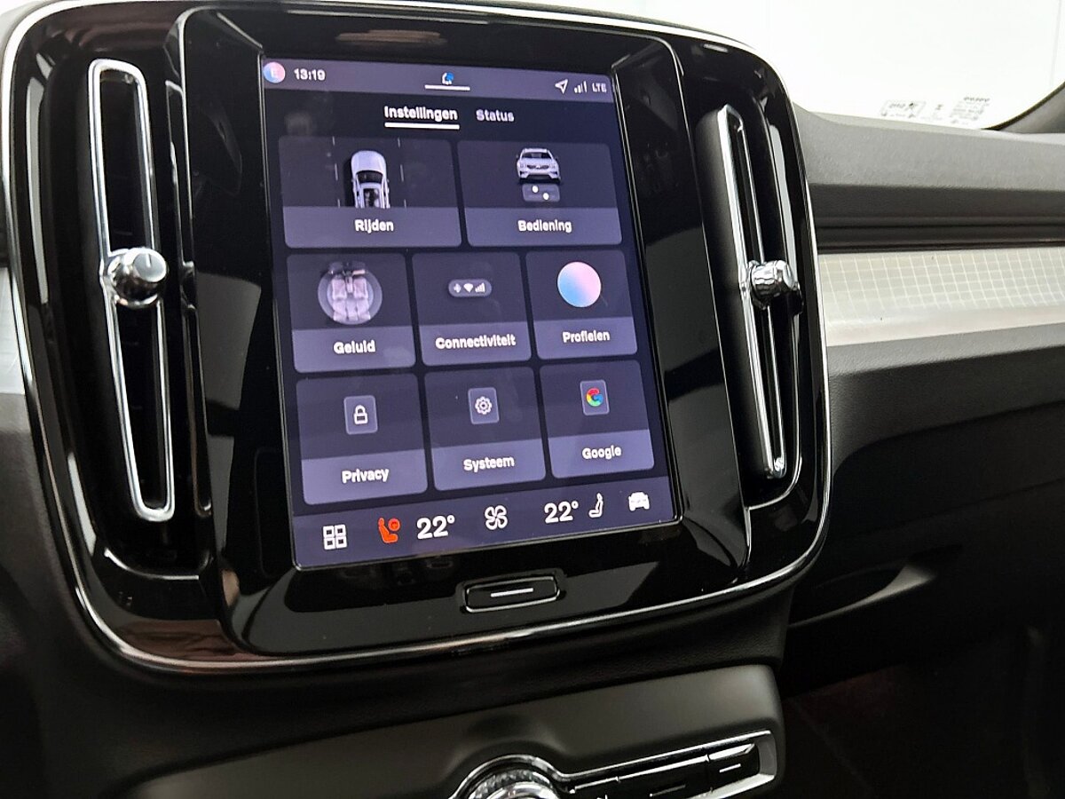 46844168 volvo xc40 2 0 b4 plus black edition 6ca705