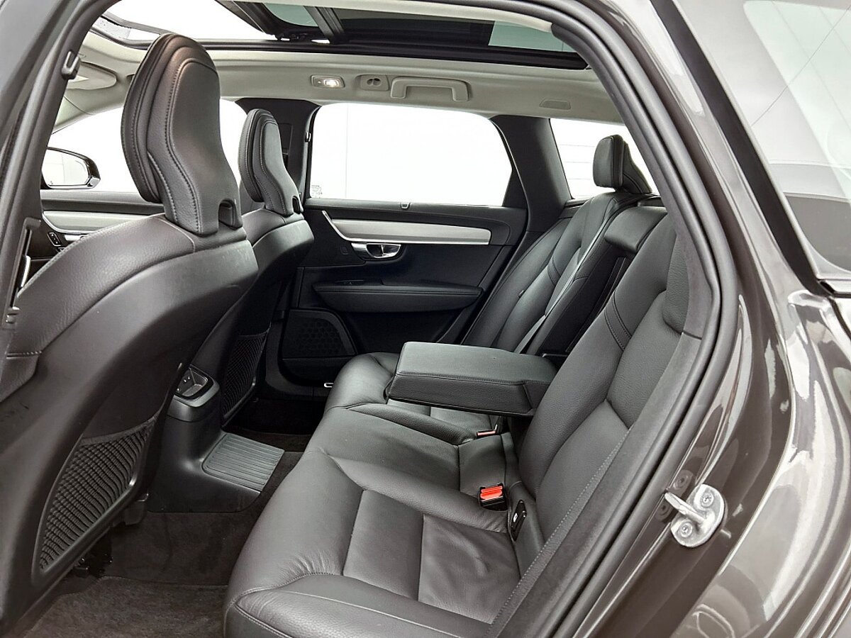 46918434 volvo v90 2 0 t6 awd ultra dark 48