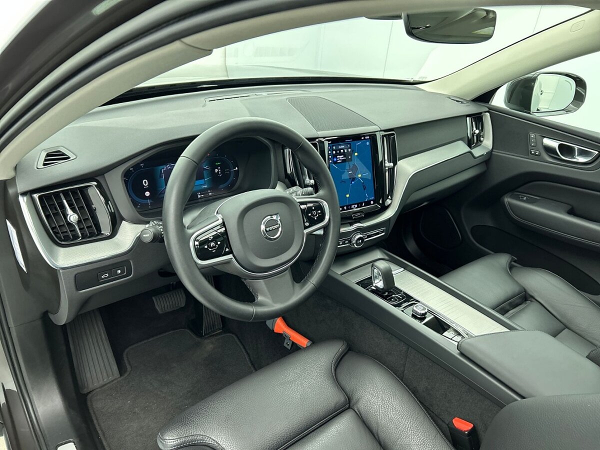 48455626 volvo xc60 2 0 t6 bright pano long range memory seats climate pack 332808