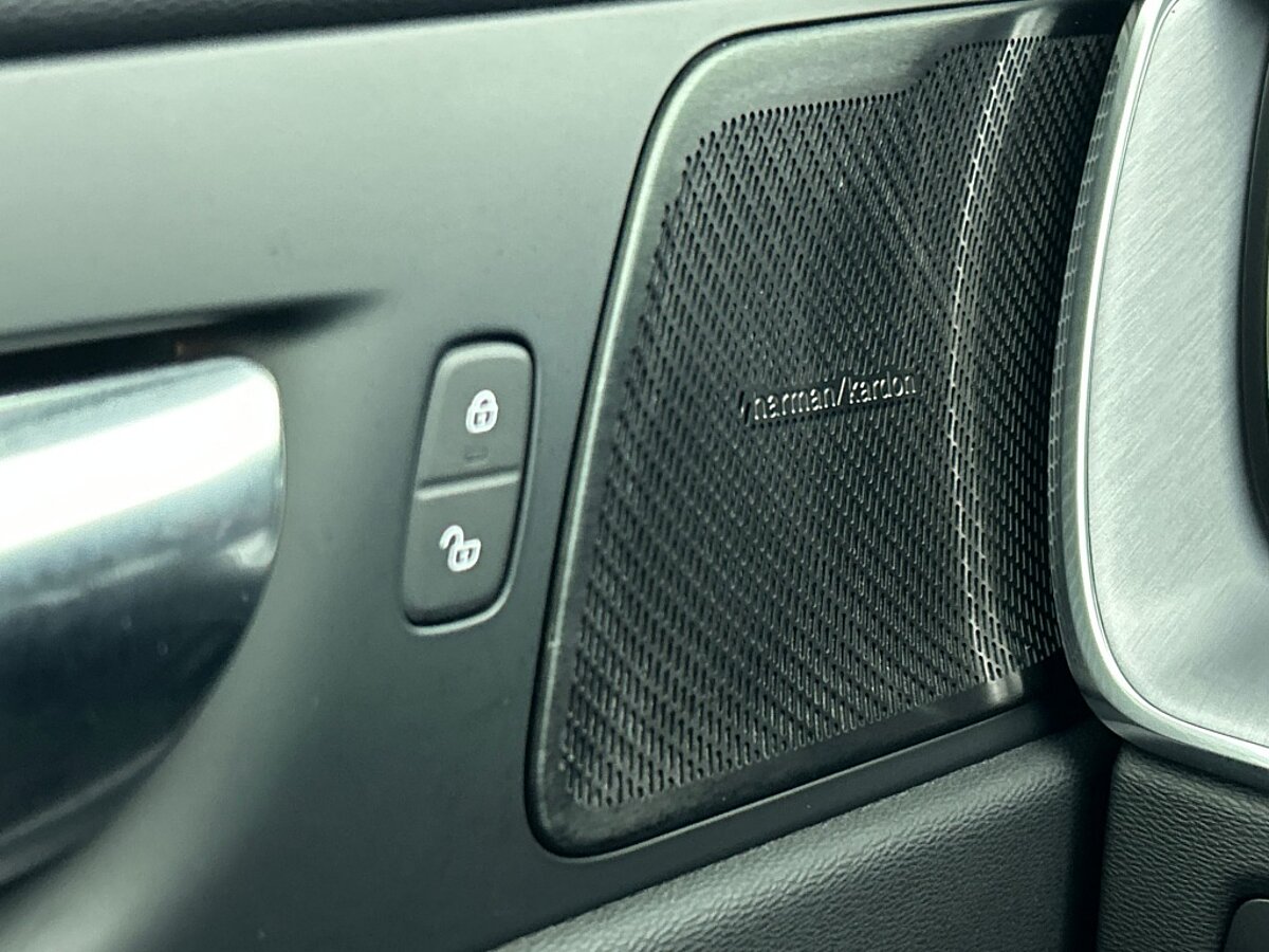 48575818 volvo xc60 2 0 t6 plug in hybrid awd inscription expression 0fc751