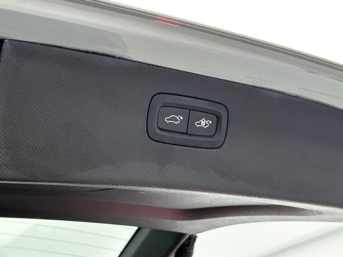 49264734 volvo xc90 t8 dark pano long range 360 20 inch trekhaak 43