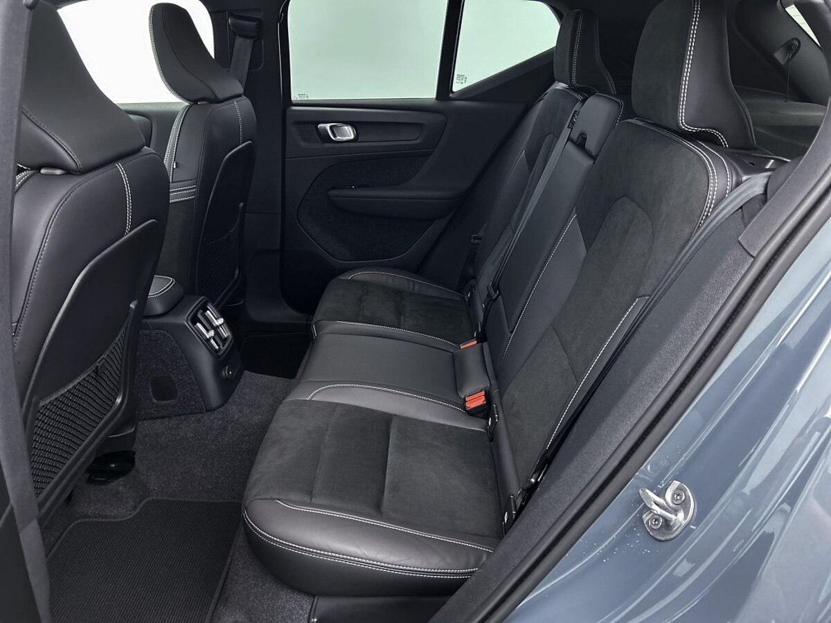 45491777 volvo xc40 1 5 t4 rech r design harman kardon achteruitrijcamera cru 03