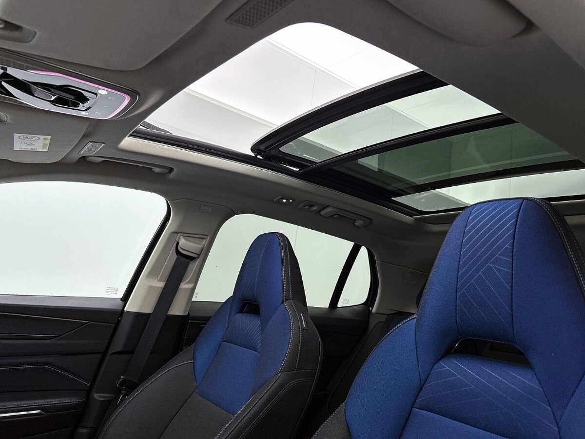 46220827 lynk co 01 1 5 hybride rijklaar inclusief 12 maanden garantie 44