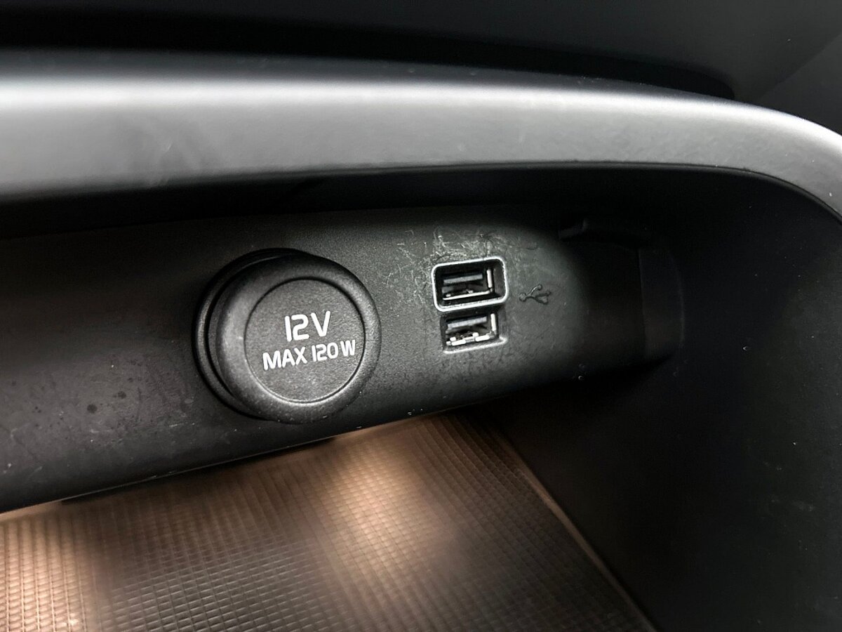 48084423 volvo xc40 1 5 t5 recharge r design 63