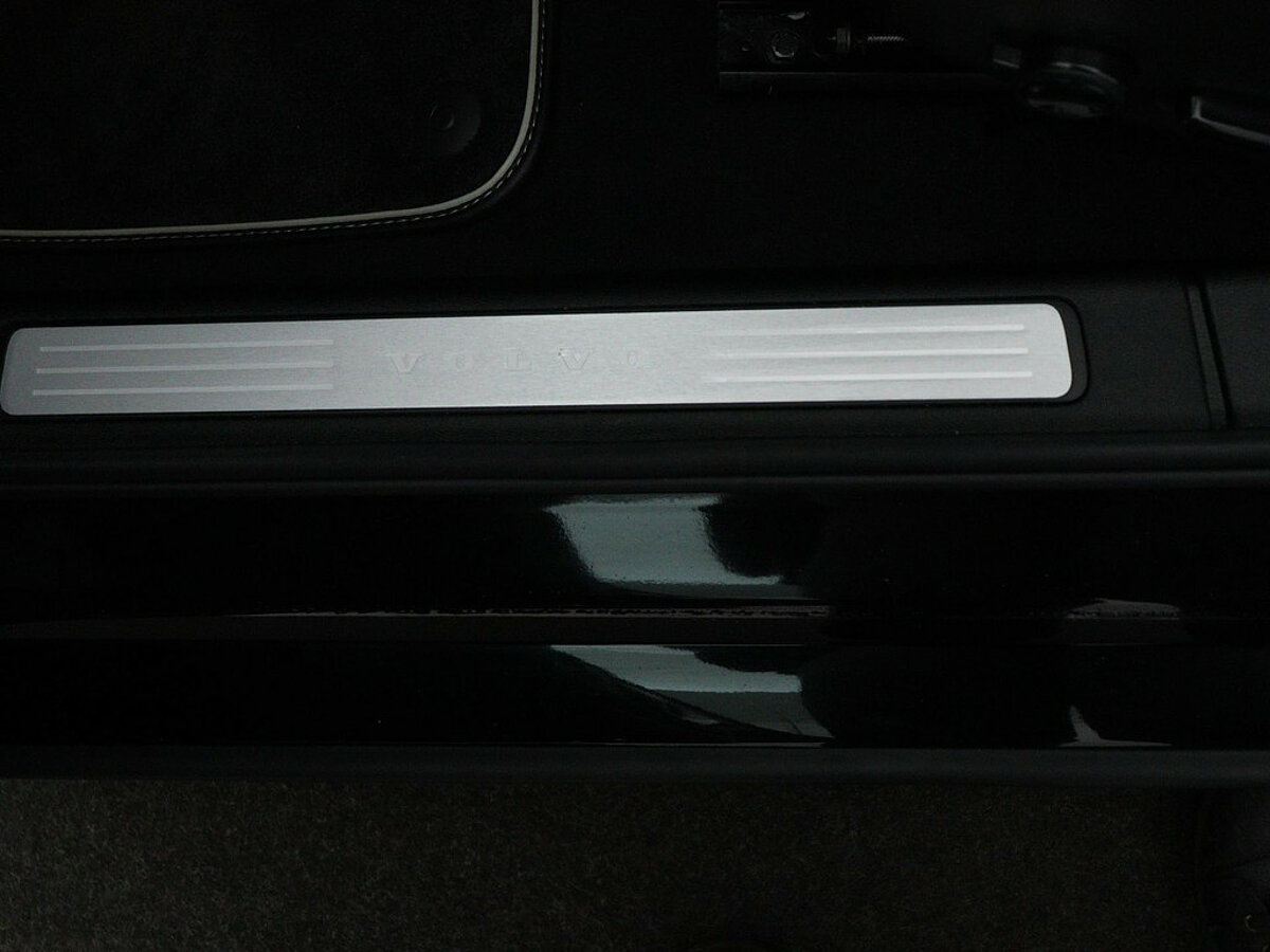 34202865 volvo s60 2 0 b3 r design panoramadak harman kardon voorruitverwarmi edb208