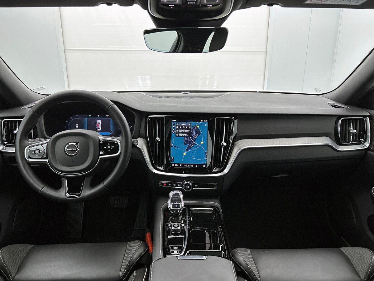 46060619 volvo v60 2 0 t6 awd plus dark 360a camera trekhaak panoramadak 7