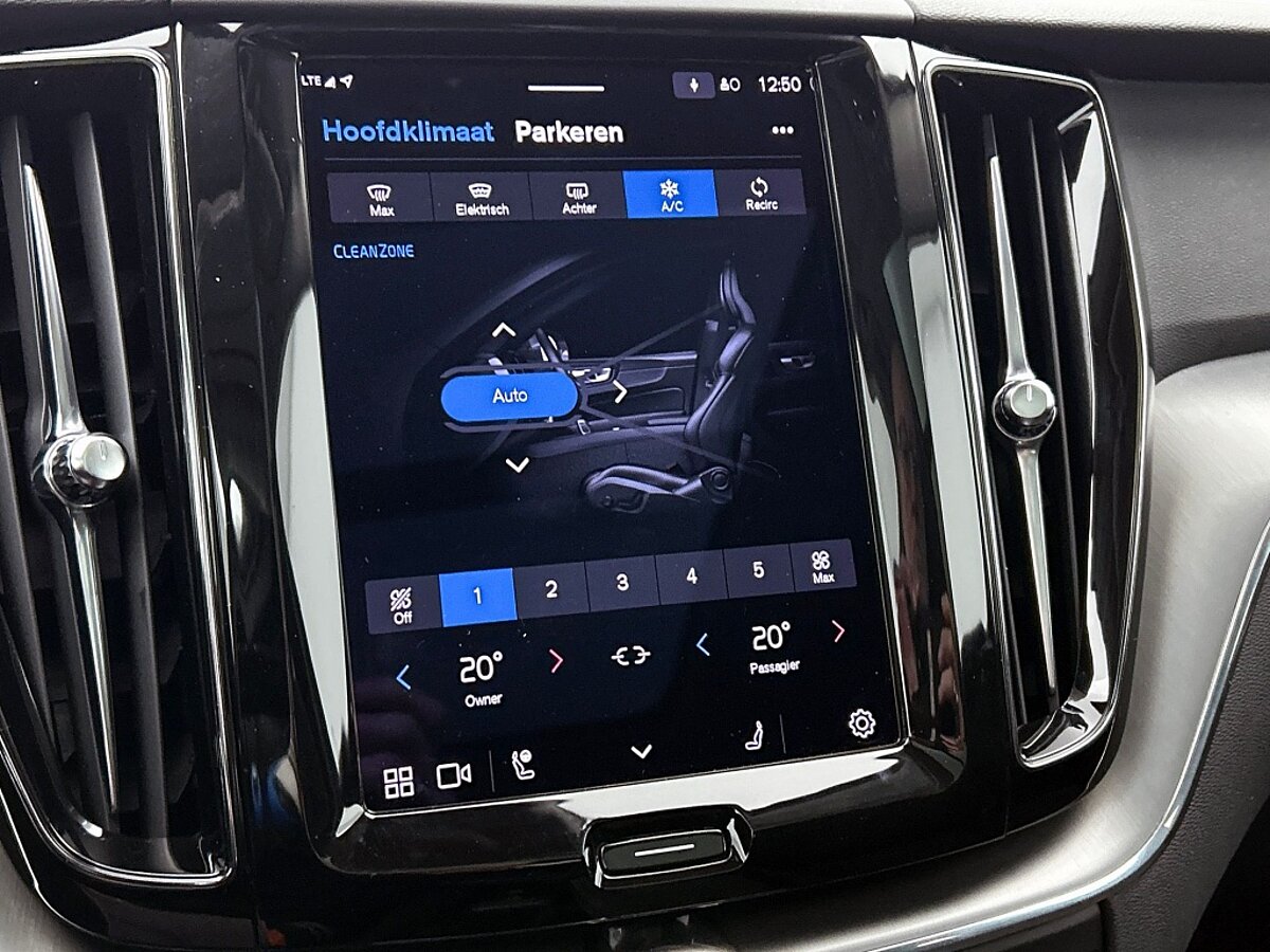 49424857 volvo xc60 2 0 t6 plug in hybrid awd inscription 70