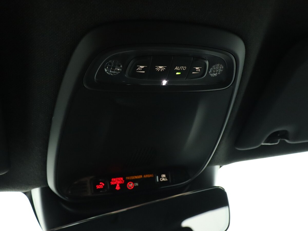 35652567 volvo xc40 1 5 t5 recharge r design trekhaak harmond kardon camera 88004c