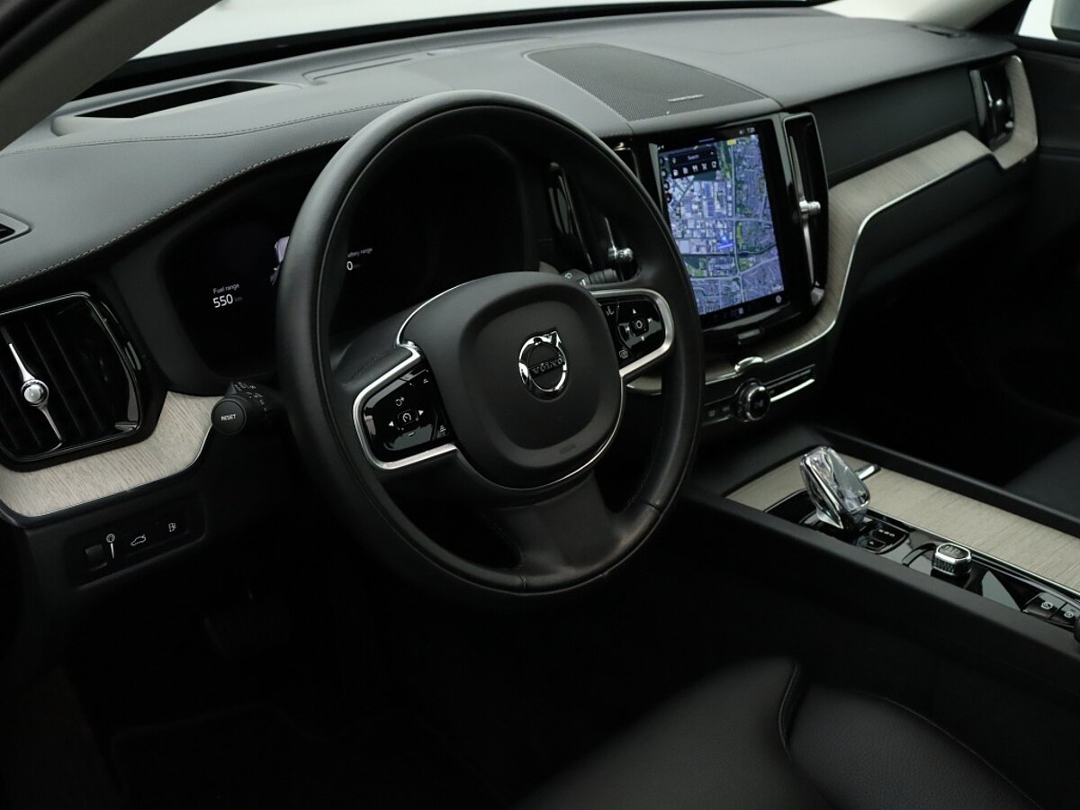 35951890 volvo xc60 2 0 t6 awd inscript 4 04