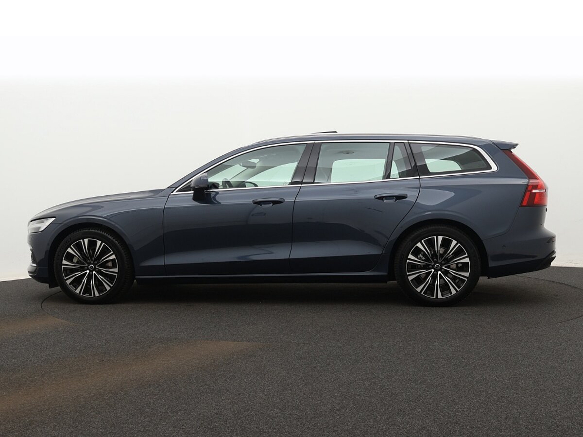 35874774 volvo v60 2 0 b4 plus bright pano dak standkachel trekhaak 360 cam 2 03